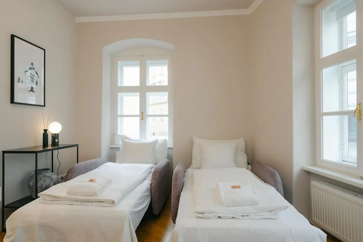 Boutique Apt For 4-6 At Mq Vienna Apartment